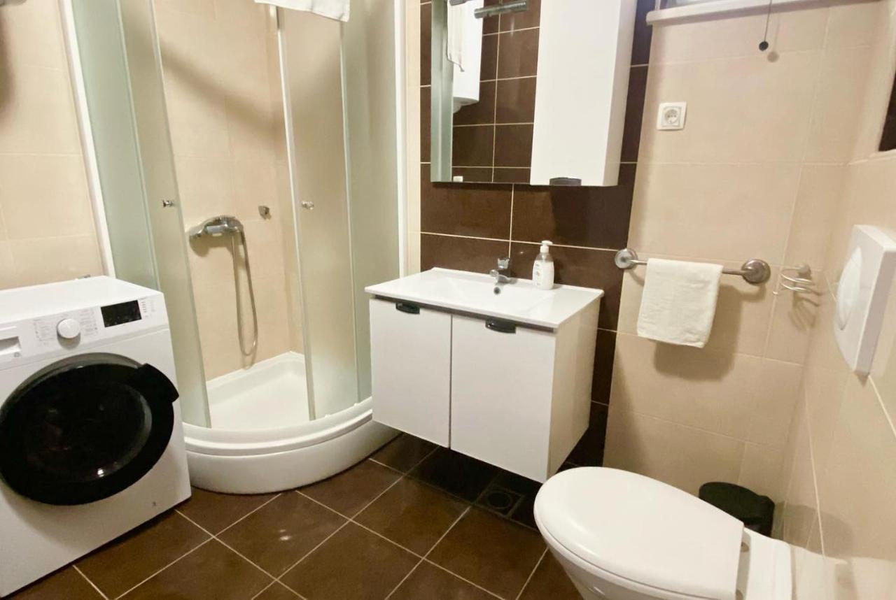 Apartments Domane Nenad 네움 외부 사진
