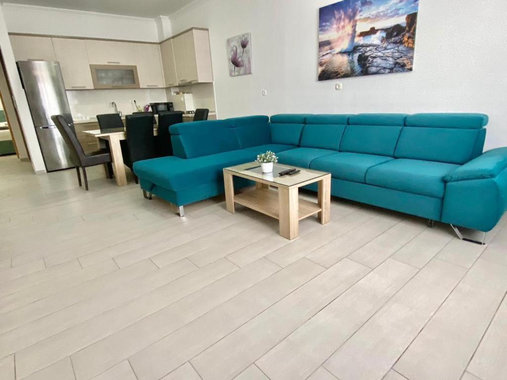 Apartments Domane Nenad 네움 외부 사진