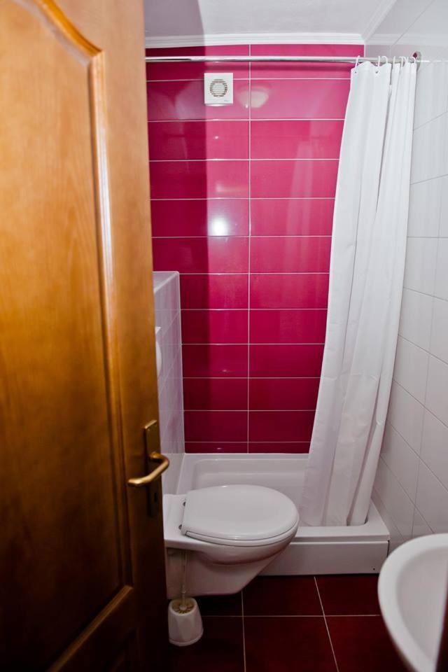 Apartments Domane Nenad 네움 외부 사진